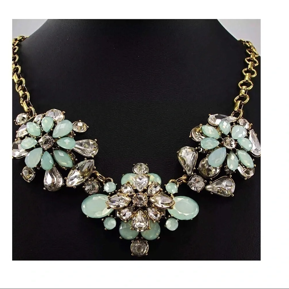 CRYSTAL STATEMENT NECKLACE, SAGE GREEN NECKLACE #450